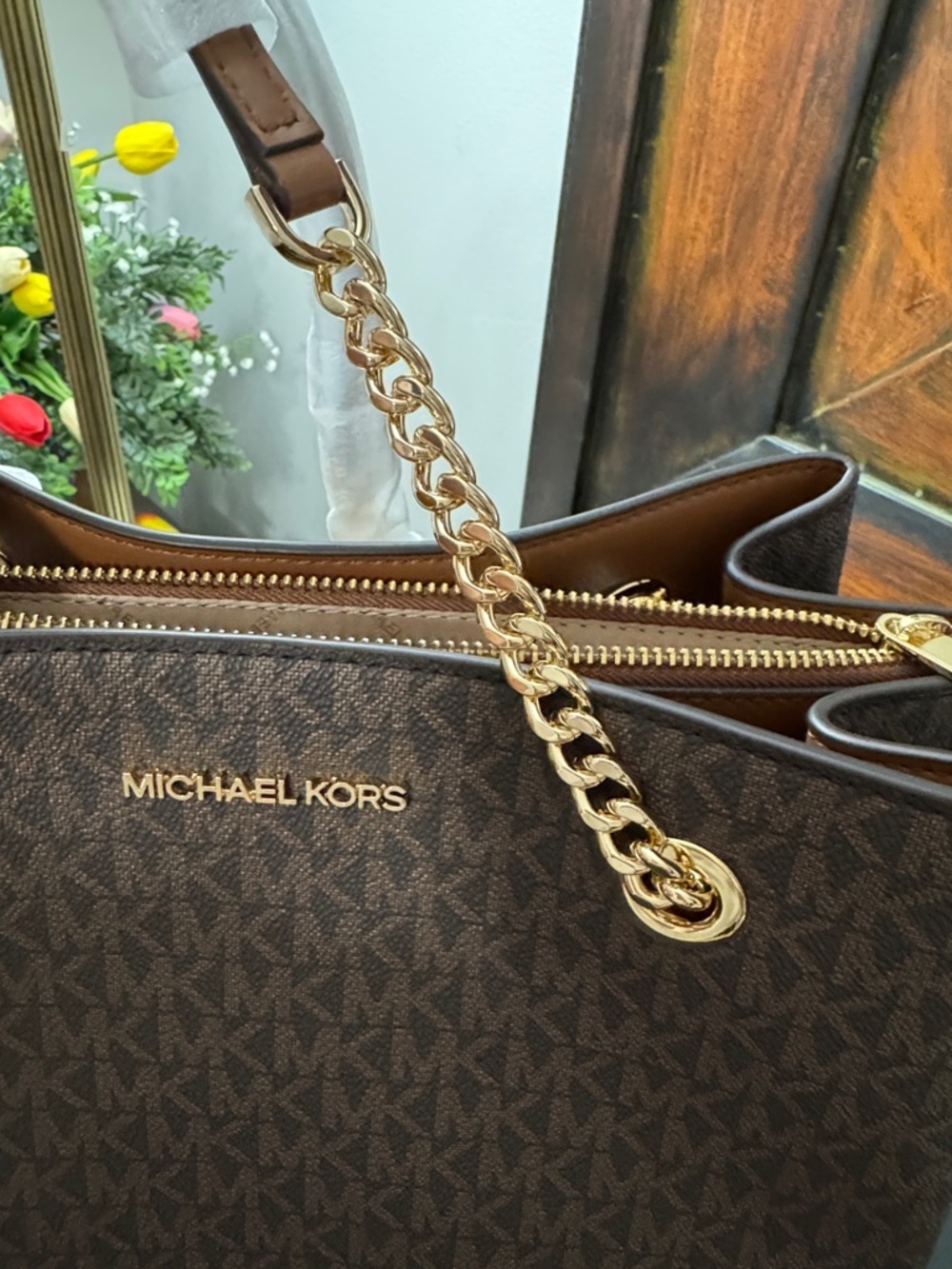 Michael Kors Teagan Long Drop Satchel with Yellow-Trim Wristlet Set NWT - Picture 9 of 14